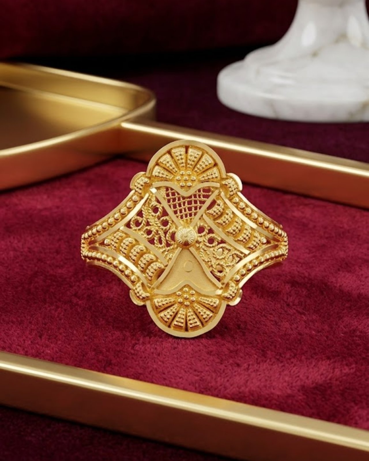 Ladies Ring