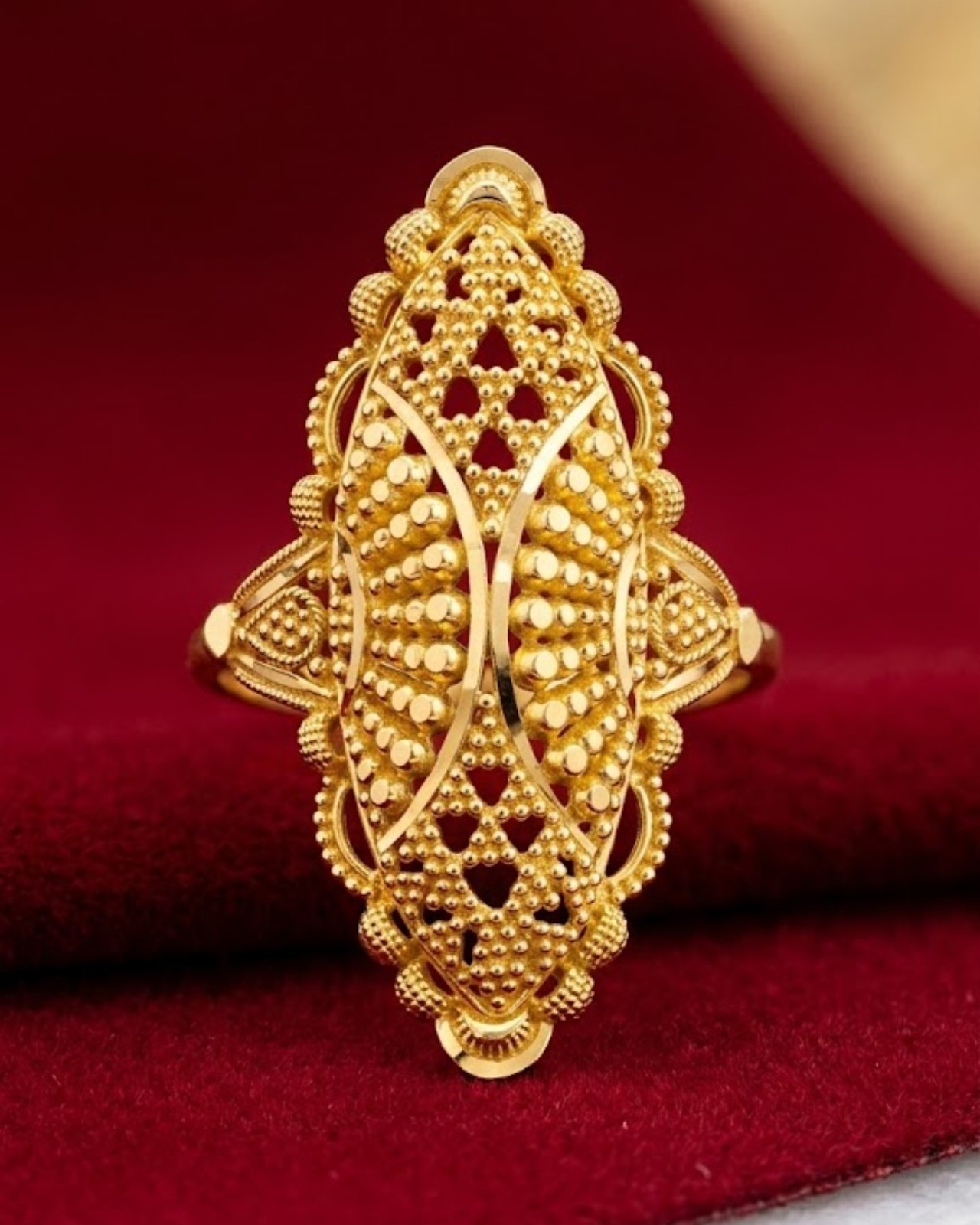 Ladies Ring